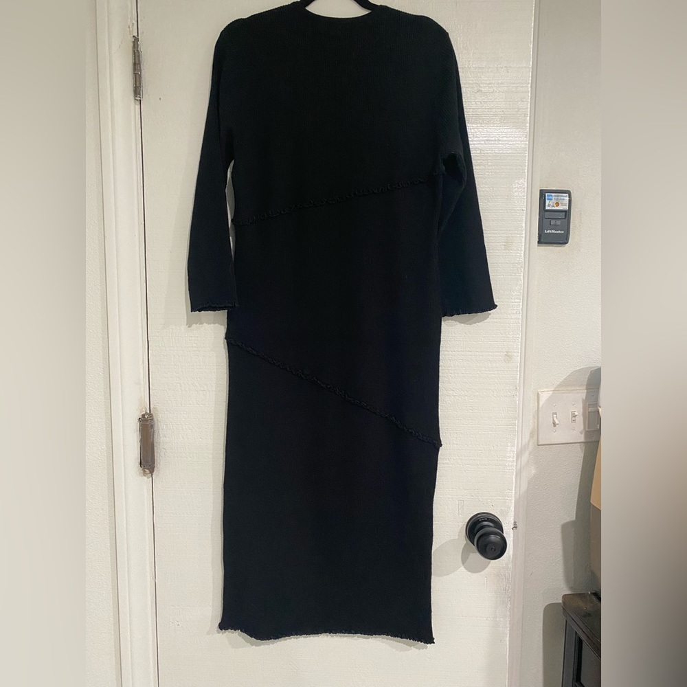 DRESS - Picture 3 of 8